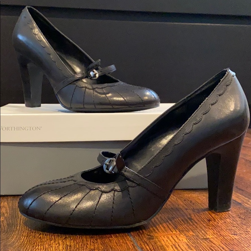 Thick high heel